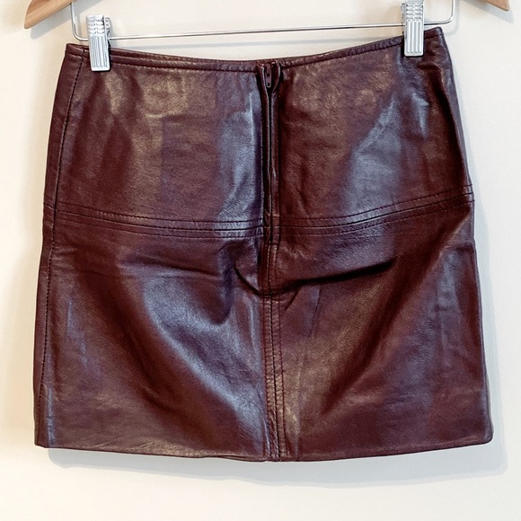 ASOS Maroon Leather Mini Skirt in Size 2 - Picture 2 of 4